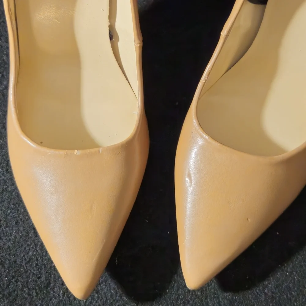 Guess women tan
